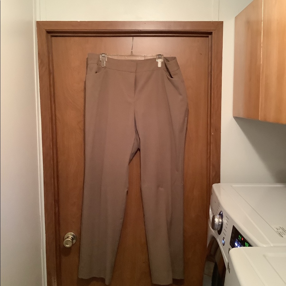 Worthington tan trousers